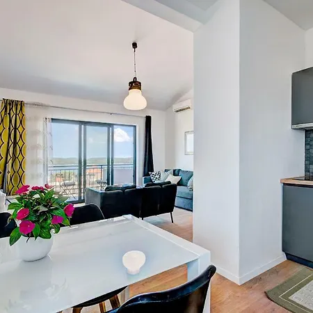 Apartment Vista Center Pula