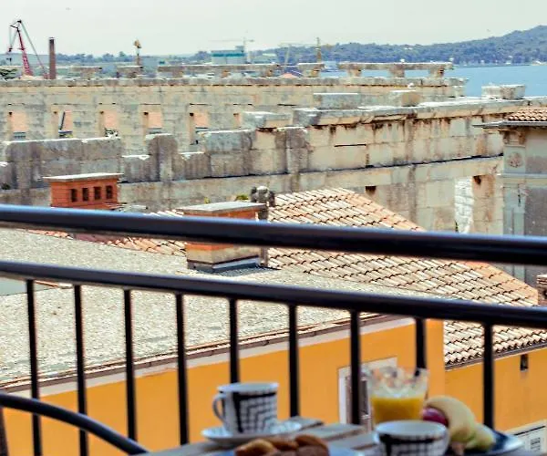 아파트 Vista Center